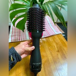 Revlon Blow Dryer Brush